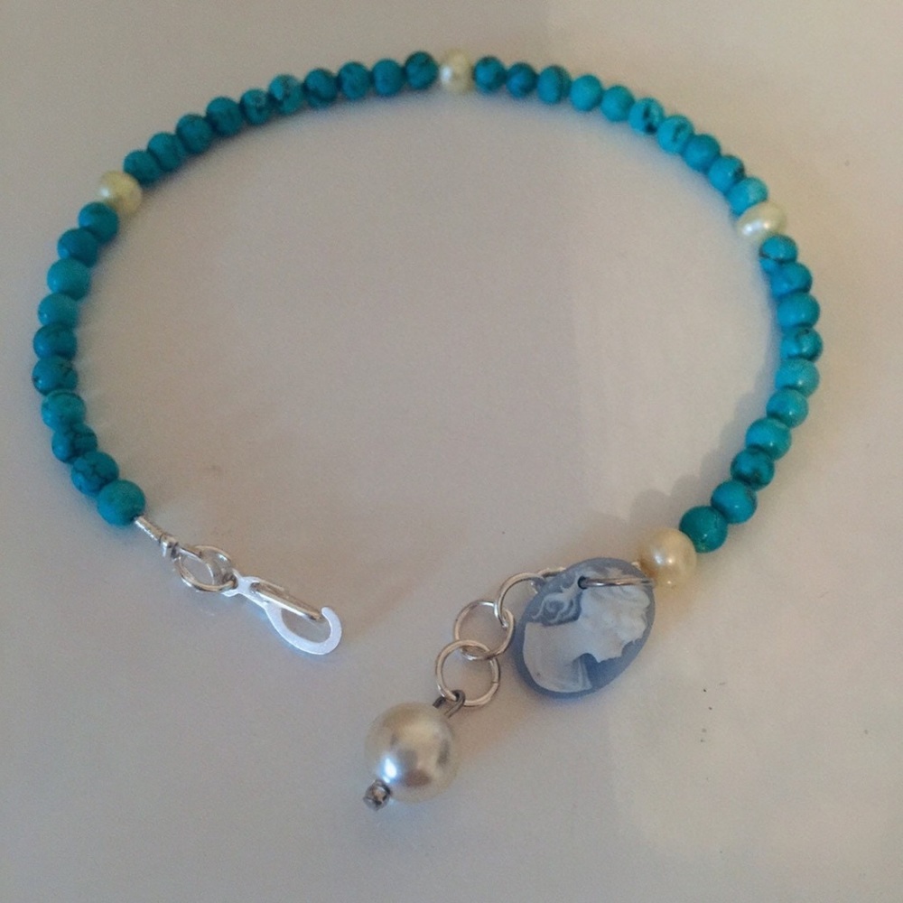 Bead bracelet